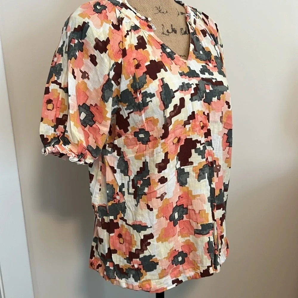 Sonoma Puff Sleeve Textured Floral Top – Size Medium